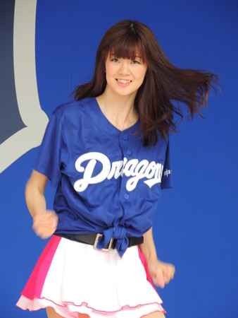 中垣晴菜さん。