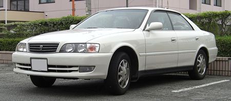 800px-1996-1998_Toyota_Chaser[1]