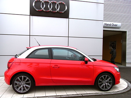 Audi A1 side