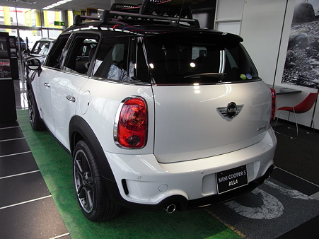 MINI CROSSOVER 2