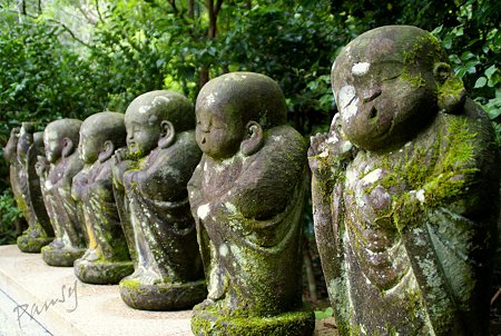 わらべじぞうさま・・茶湯寺・・2