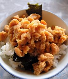 蒸しうにを御飯にぶっかけた(朝食)