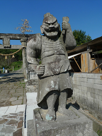 都甲八幡社仁王像(5)
