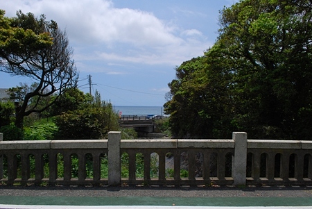 稲村ケ崎駅近く
