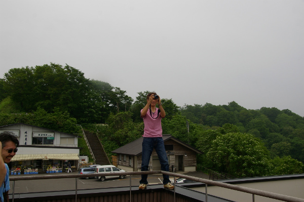 命を張って写真撮影に挑む！